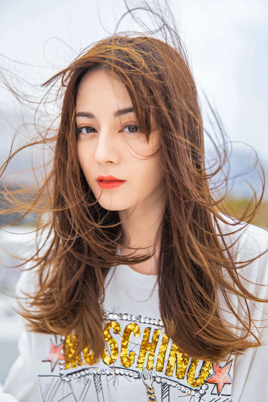 2025.05.09｜4K手机壁纸：2025 – 迪丽热巴高清写真（2）